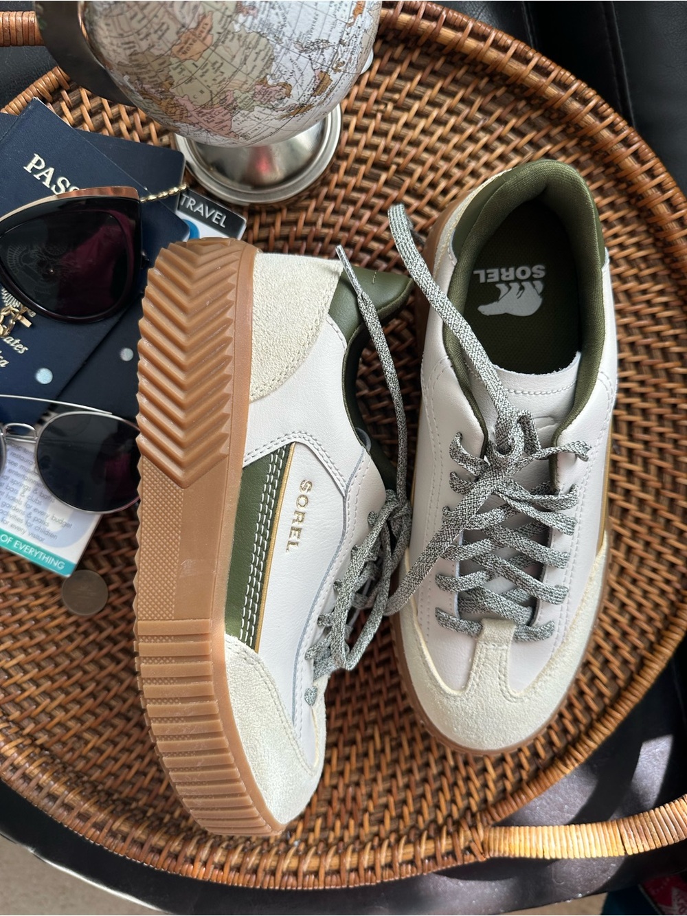 Sorel Ona Ave T-Toe Chalk Utility Green Platform Sneaker Size 6 New